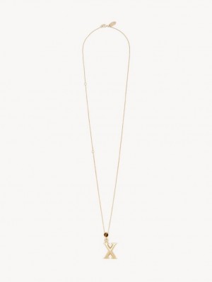 Collares Chloe Alphabet With Pendant Dorados | CHE-SR14332