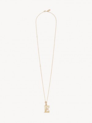 Collares Chloe Alphabet With Pendant Dorados | CHE-SR14351