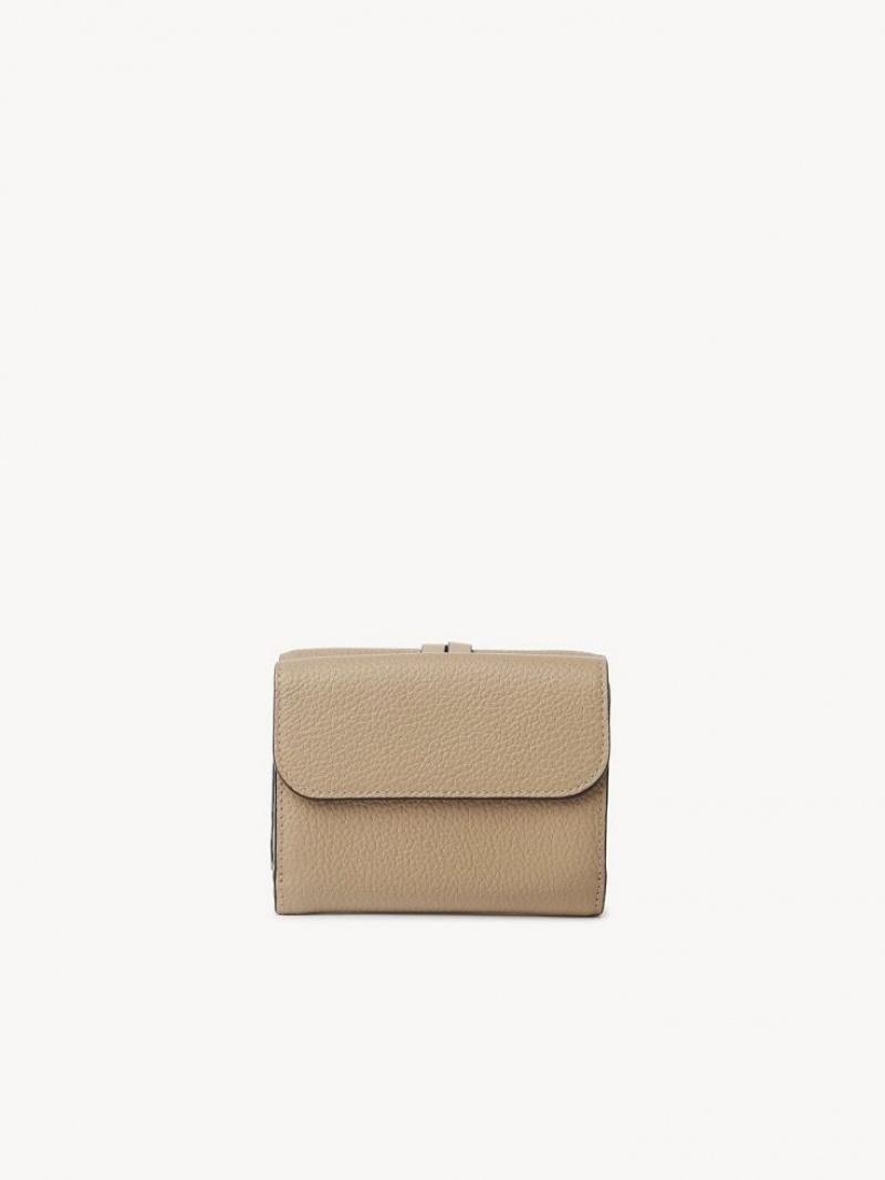 Carteras Pequeñas Chloe Alphabet Small Tri-fold Marrom | CHE-SR14294
