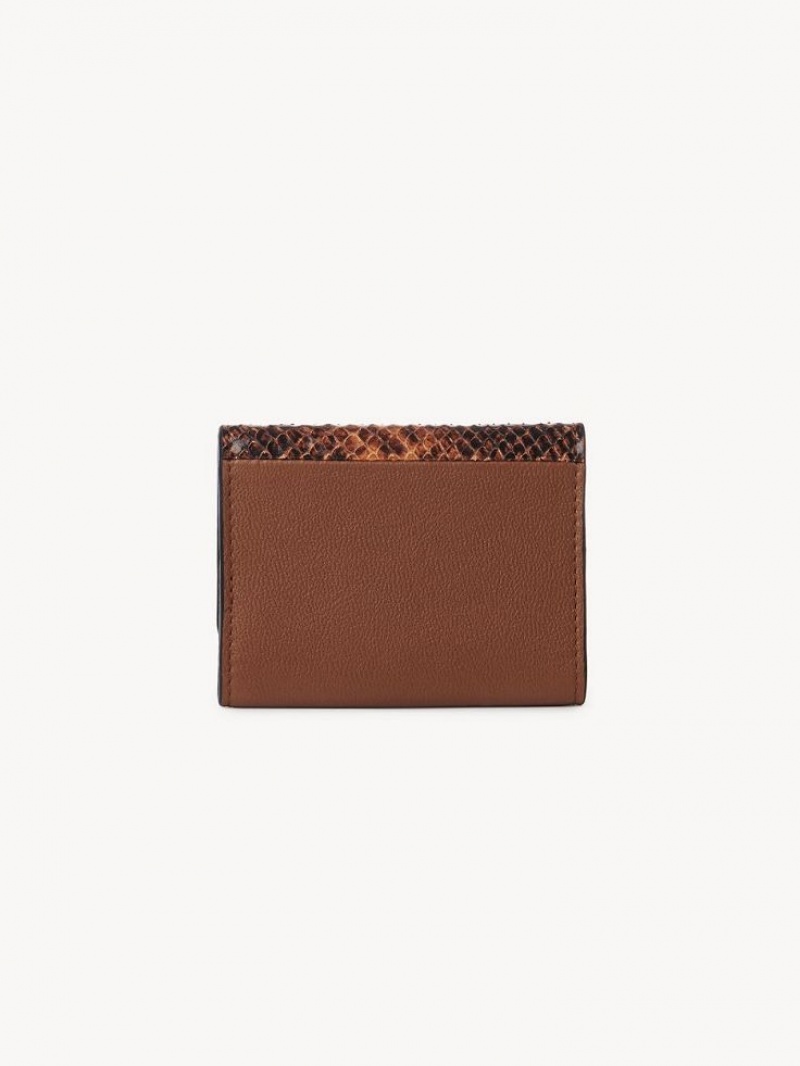 Carteras Pequeñas Chloe Layers Medium Tri-fold Marrom | CHE-SR14899