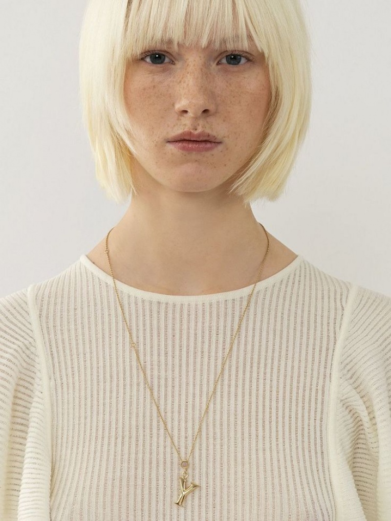 Collares Chloe Alphabet With Pendant Dorados | CHE-SR14331