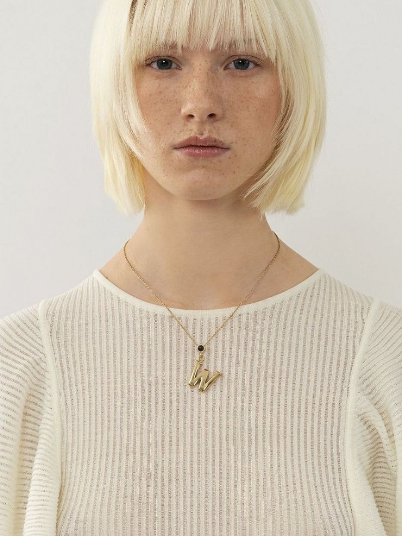 Collares Chloe Alphabet With Pendant Dorados | CHE-SR14333