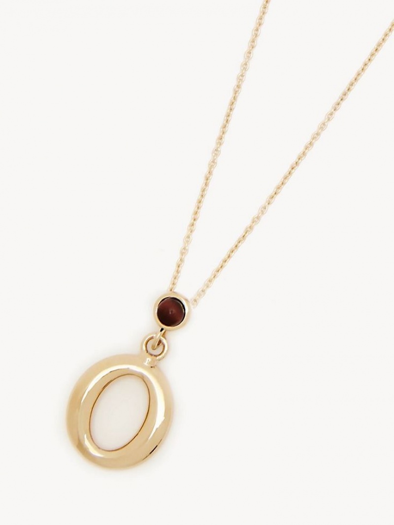 Collares Chloe Alphabet With Pendant Dorados | CHE-SR14341
