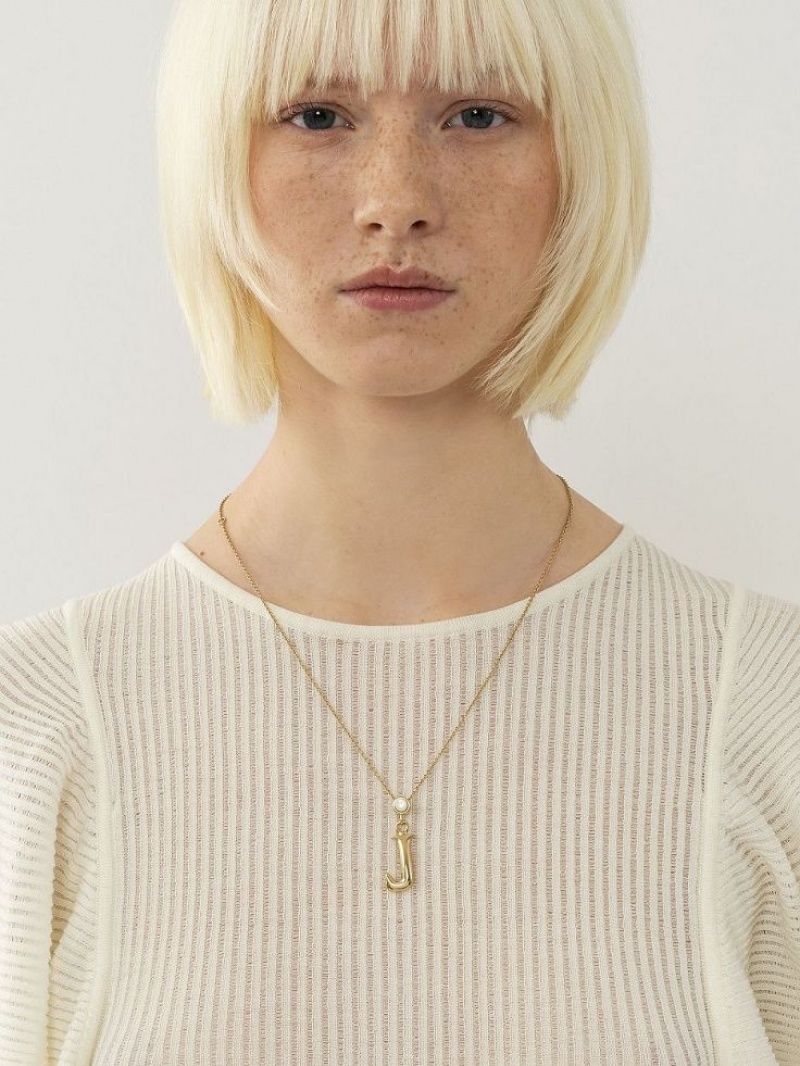 Collares Chloe Alphabet With Pendant Dorados | CHE-SR14346