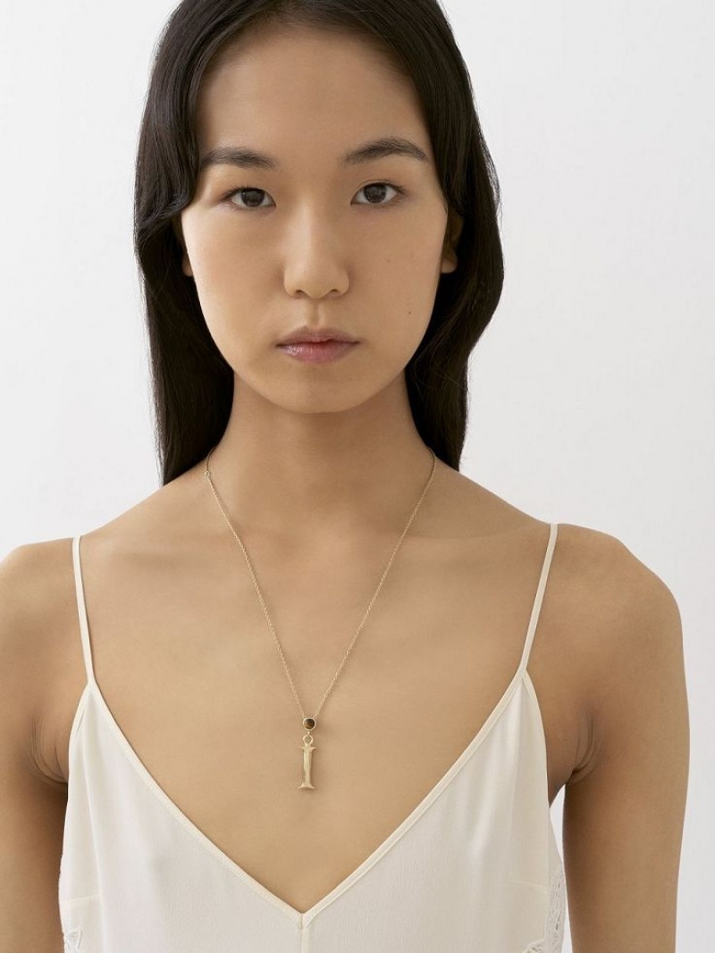 Collares Chloe Alphabet With Pendant Dorados | CHE-SR14347