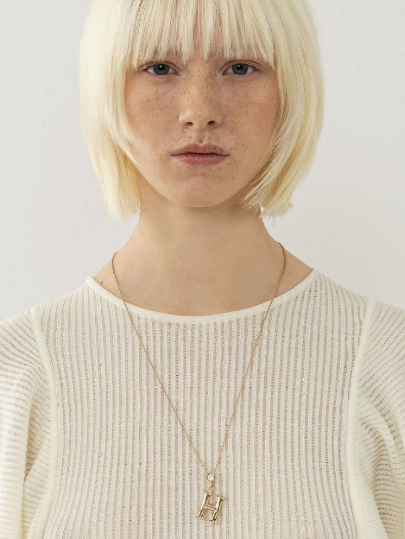 Collares Chloe Alphabet With Pendant Dorados | CHE-SR14348