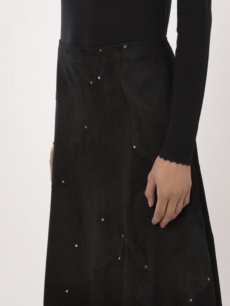 Falda Chloe Flared Midi Negros | CHE-SR14097